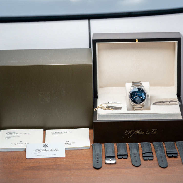 2017 H.Moser & Cie Pioneer Perpetual Calendar Midnight Blue 43mm 3800-1200