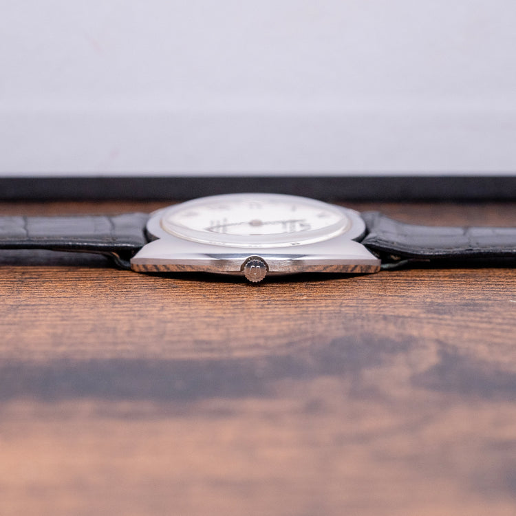 1970s Like-NOS Universal Geneve White Shadow Auto 35mm 866101