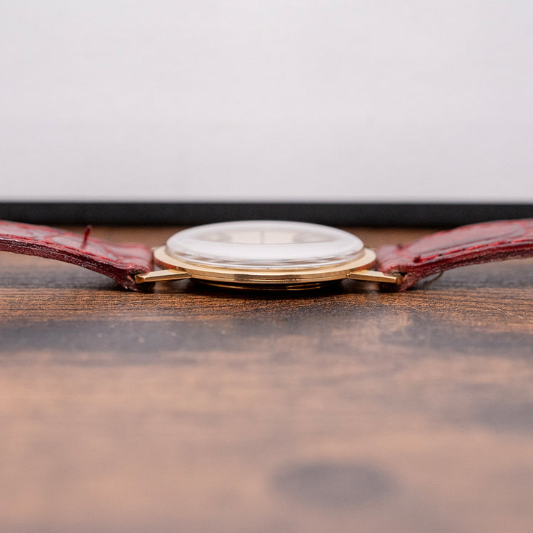 1970s Universal Genève 18ct Yellow Gold Manual 31mm 542101
