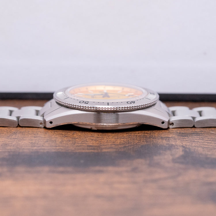 2025 Nodus Sector Sport GMT Sunset Yellow 40mm Automatic