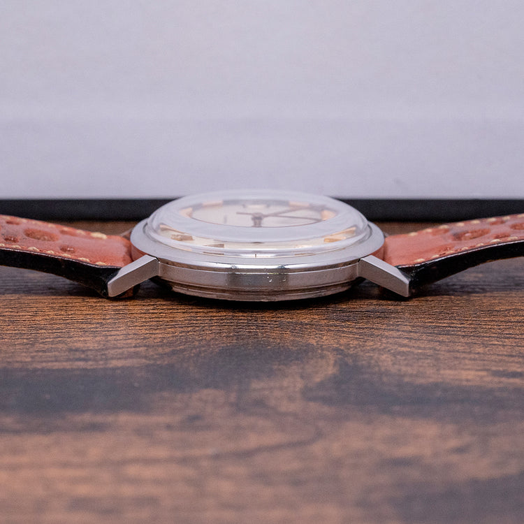 1960s Universal Polerouter Genève Automatic Date 34mm 104604