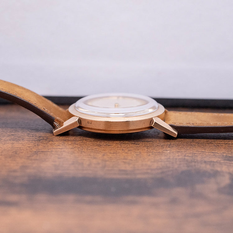 1954 CYMA 'Watersport - Cymaflex' 9ct Gold Cal. R458 32.5mm