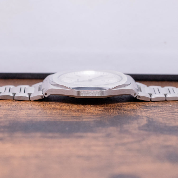 2025 D1 Milano Ultra Thin 1970 Groovy Silver Quartz 39mm