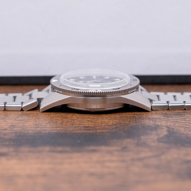 2020s Halios Fairwind Slate Grey Steel Bezel Auto 39mm