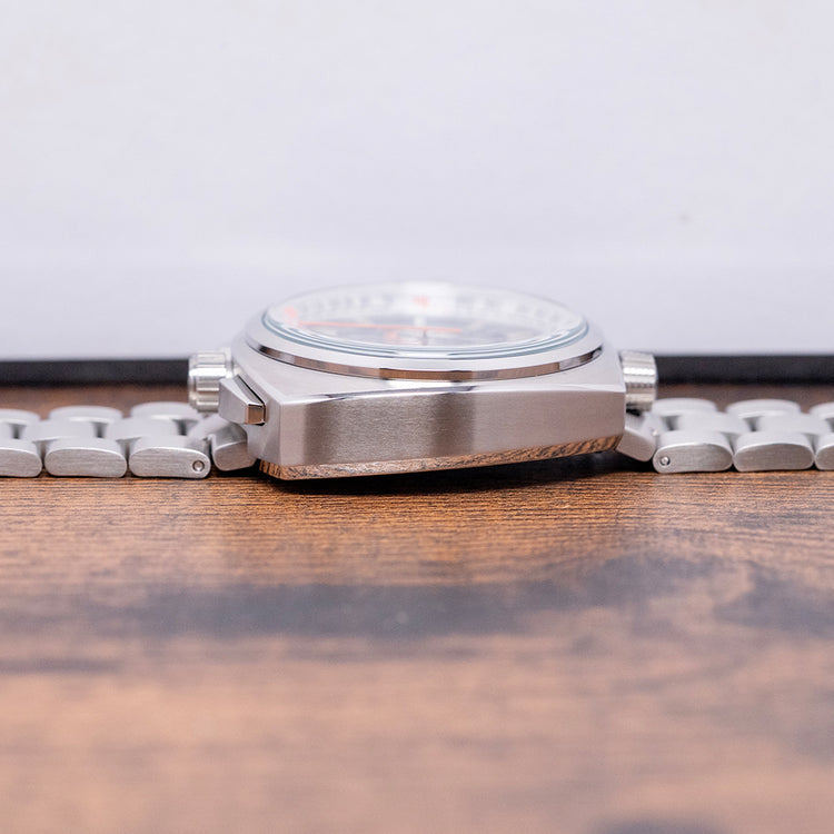 2025 Richurus Bullhead Chrono Quartz Blue on Bracelet 43.5mm