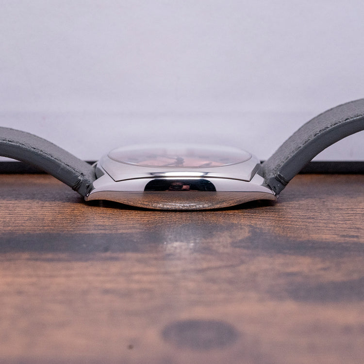 2022 Farer Durham Salmon Cushion Case 38.5mm