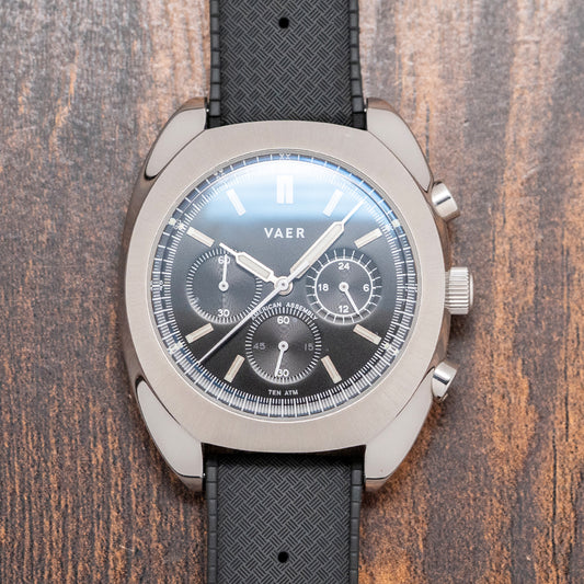 2024 Vaer R1 Quartz Chronograph Black 42mm