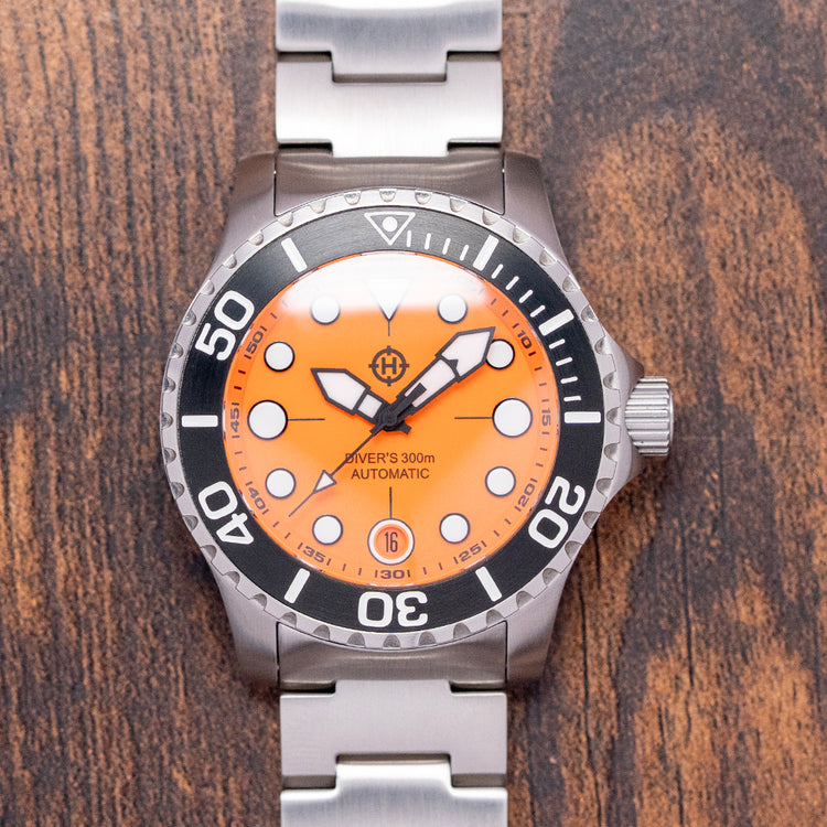 2020 Helm Komodo Automatic Orange 300M Diver 40mm