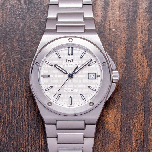 2023 IWC Ingenieur Automatic 40mm White/Silver Dial IW328902