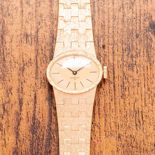 1970s Waltham "Incabloc 17" Bark Finish Bracelet 22.5mm