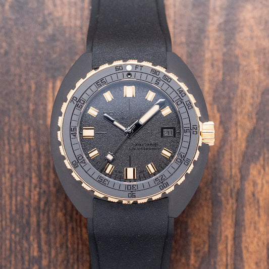 2024 DOXA SUB 300β Beta Sharkhunter Ceramic 42.5mm