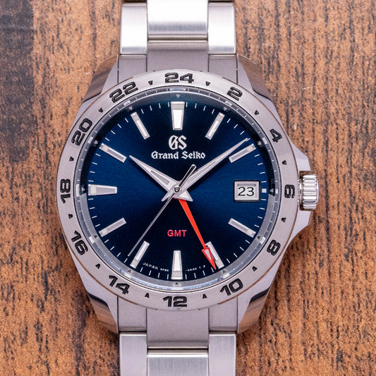2021 Grand Seiko GMT Quartz Blue SBGN005G on Bracelet