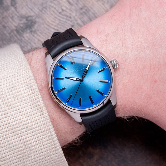 2023 H.Moser & Cie Pioneer Centre Seconds 40mm Arctic Blue