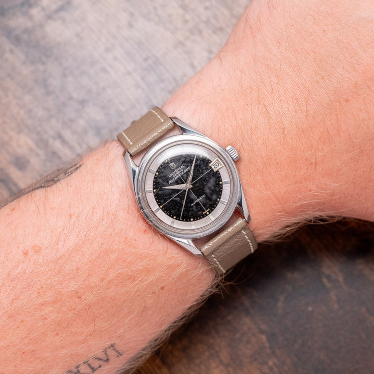 1959 Universal Geneve Polerouter Date Black Spider Dial 35.5mm