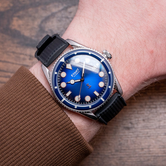 2023 Evant Tropic Diver 39 Royal Blue Automatic