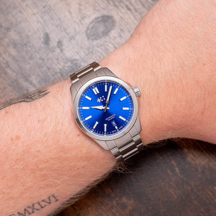2026 Christopher Ward C63 Sealander Kingfisher Blue 39mm