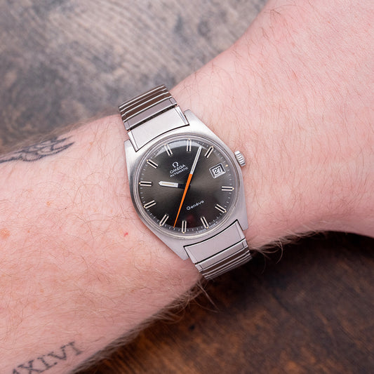 1968 Omega Geneve Auto Date on Omega Fixo 34mm 166.041