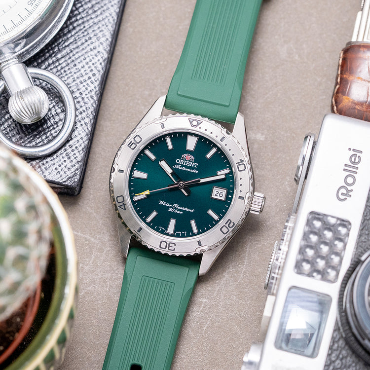 2026 Orient Mako 40mm Automatic Green Dial on Strap