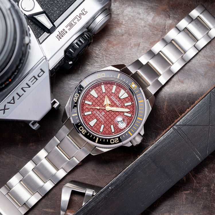 2022 Seiko Suigun “Samurai” Limited Edition Red 44mm SRPH61K1