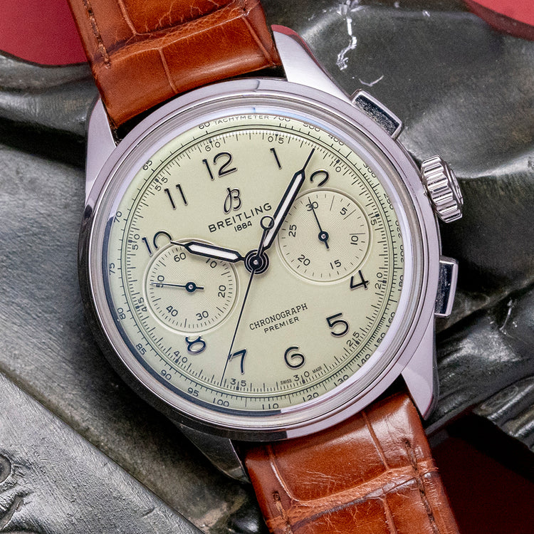 2021 Breitling B09 Chronograph 40 "Pistachio" Dial AB0930D31L1P1