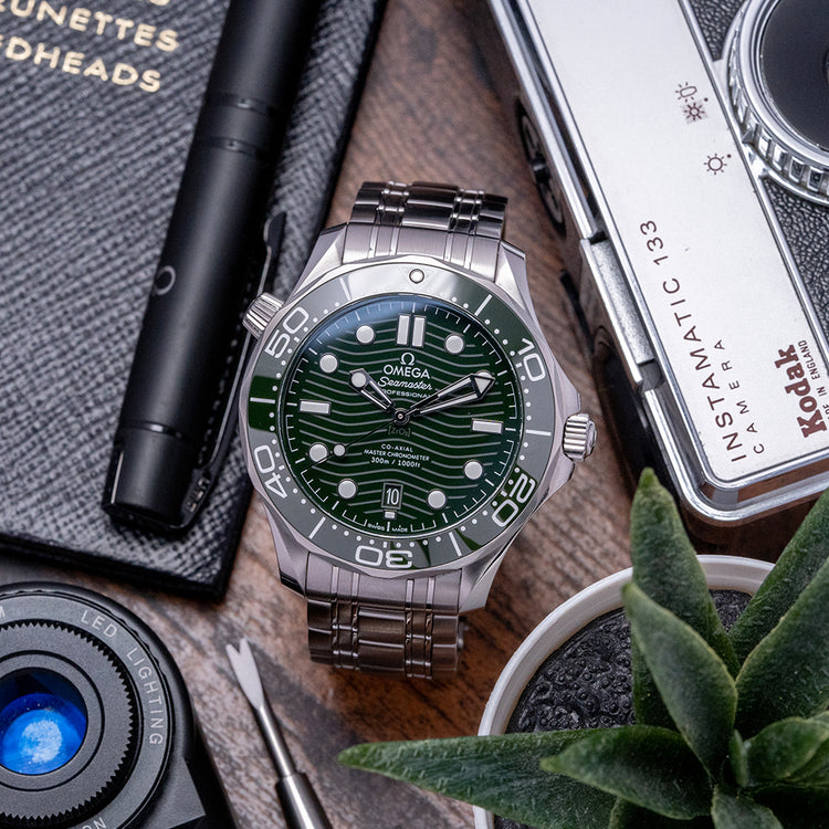 2023 Omega Seamaster 300M Green Bracelet 210.30.42.20.01.001