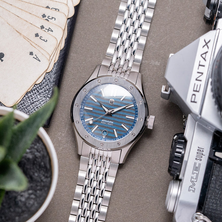 2025 Heinrich Helicoprion ZirkuTi Automatic on Bracelet 39.5mm