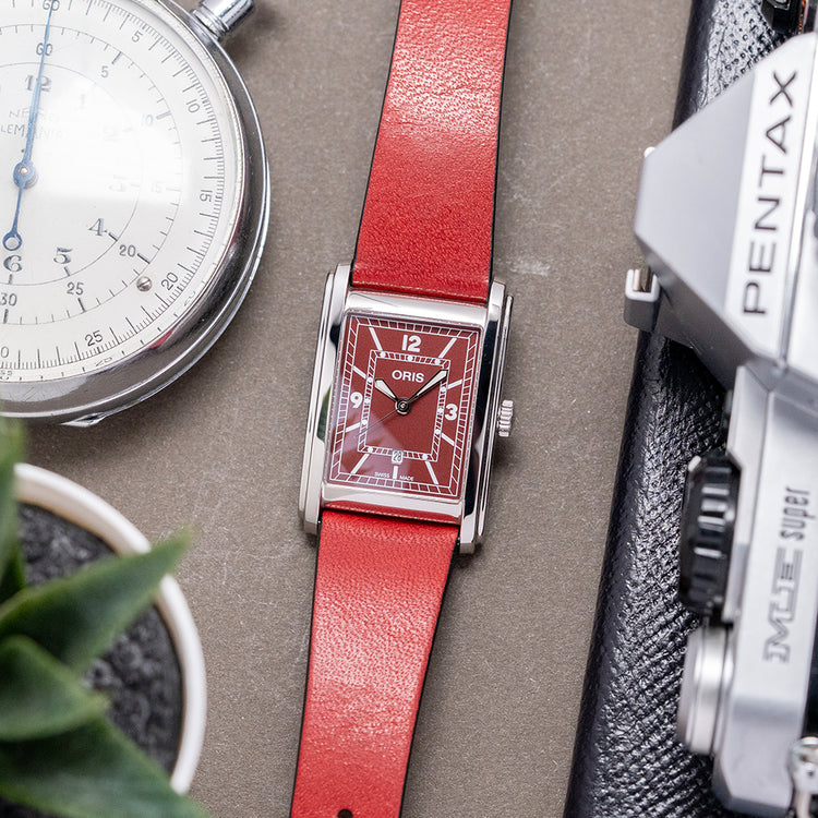 2023 Oris Rectangular Bordeaux Automatic 25.5 x 38mm ‘Tank’