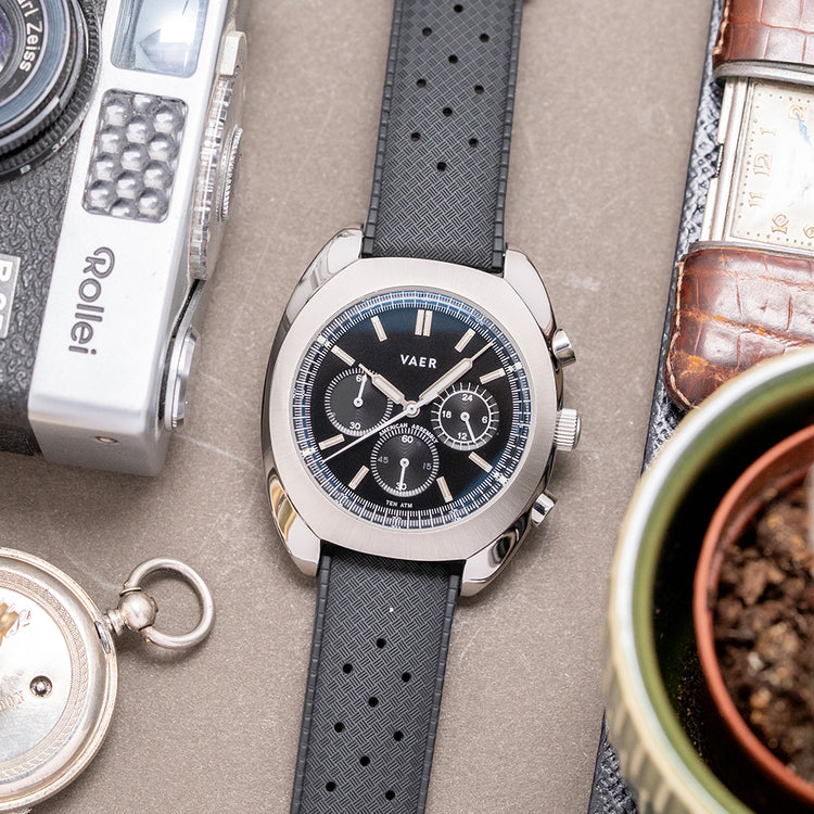 2024 Vaer R1 Quartz Chronograph Black 42mm
