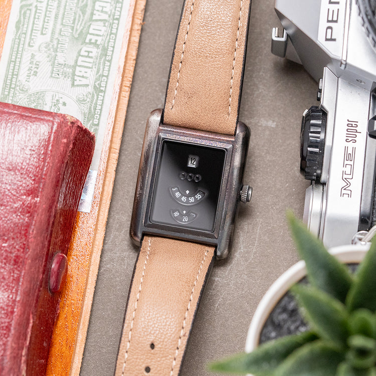 2026 Out Of Order Forma Venti Auto Jump Hour Ultra Distressed