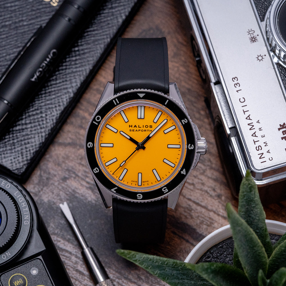 2023 Halios Seaforth IV Bahama Yellow 40mm Automatic – KibbleWatches