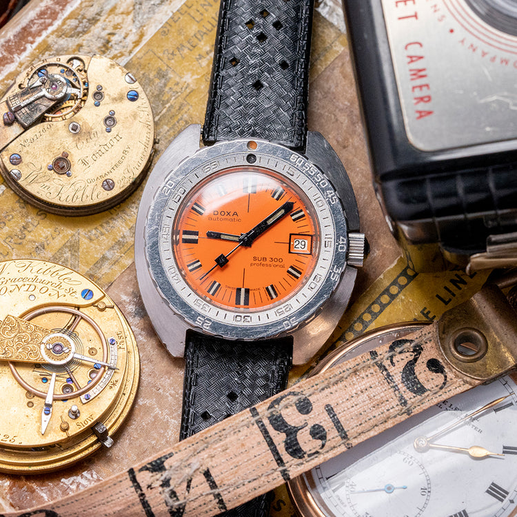 1967 Doxa 'SUB 300 No-T' Professional Orange 'Thin-Case'