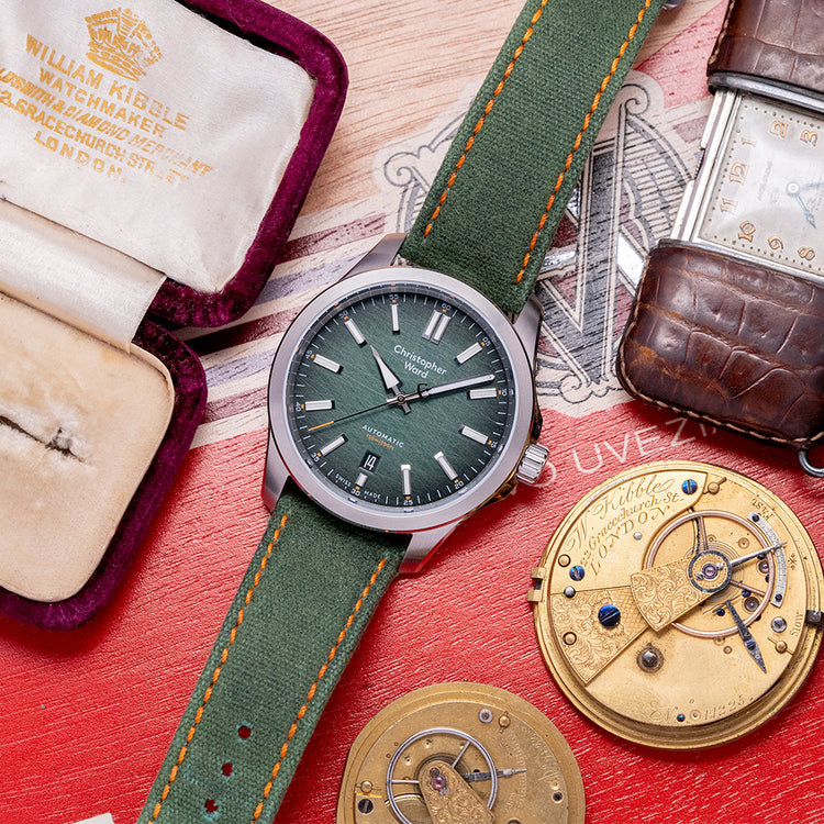 2022 Christopher Ward C63 Sealander 39mm Hunter Green