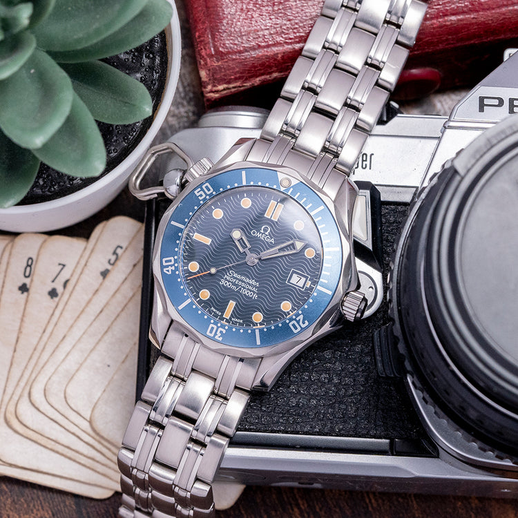 1995 Omega Seamaster 300m Quartz Blue Tritium 36mm 2561.80.00
