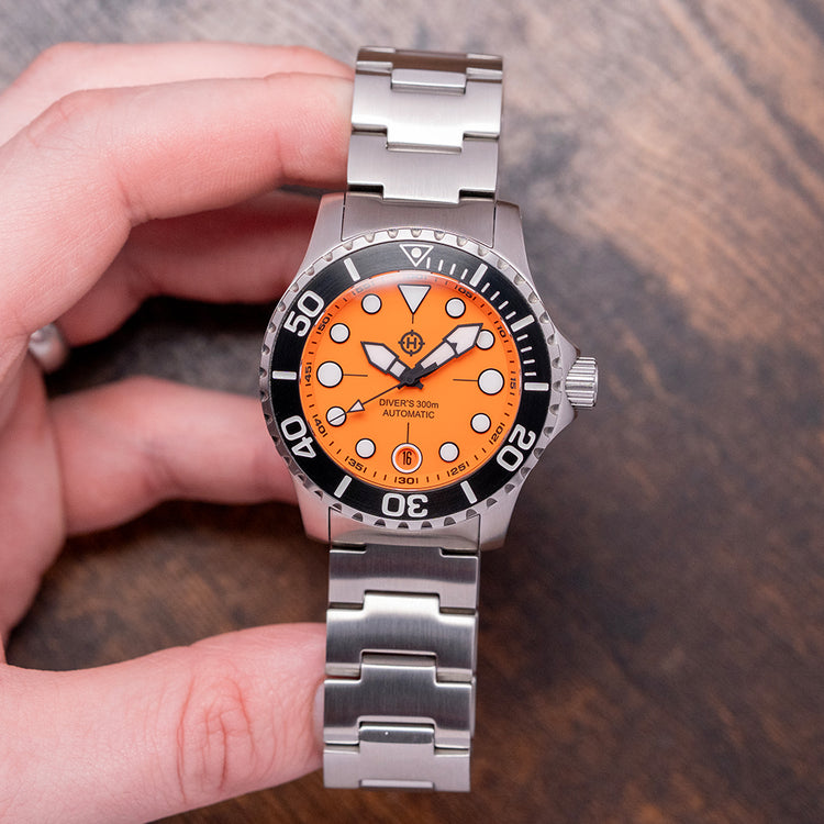 2020 Helm Komodo Automatic Orange 300M Diver 40mm
