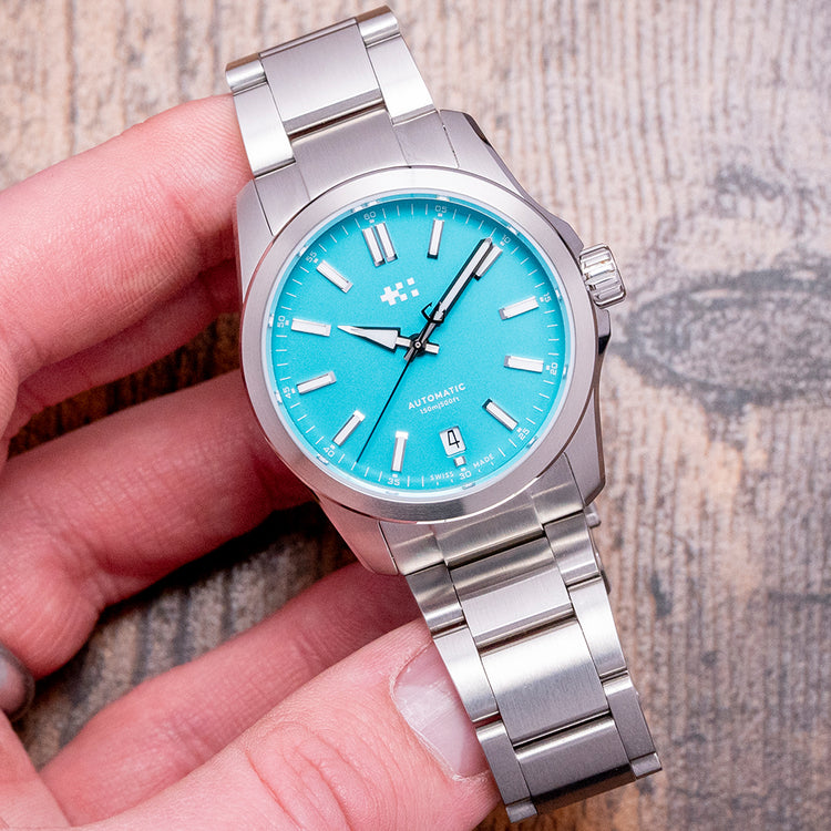 2022 Christopher Ward C63 Sealander Lucerne Blue LE 36mm