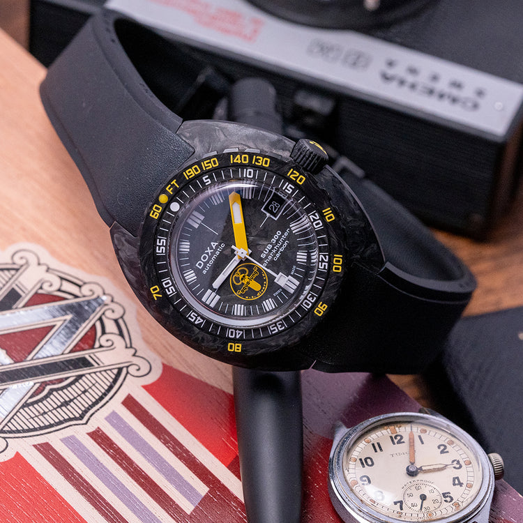 2022 Doxa SUB 300 Sharkhunter Carbon Aqua Lung Yellow