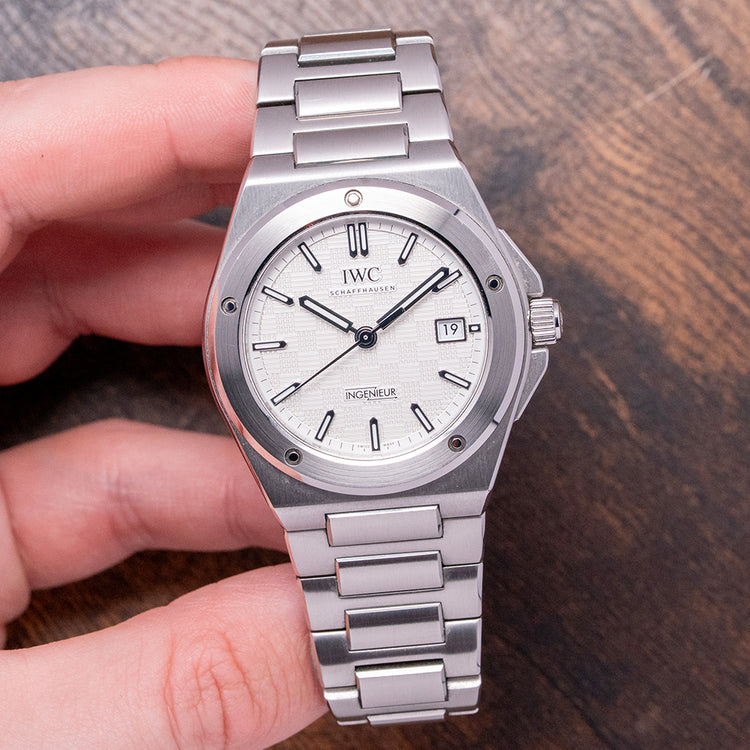 2023 IWC Ingenieur Automatic 40mm White/Silver Dial IW328902