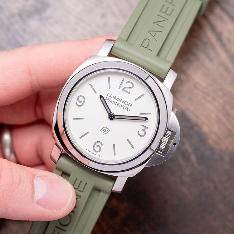 2025 Panerai Luminor Base Logo White 44mm PAM01087