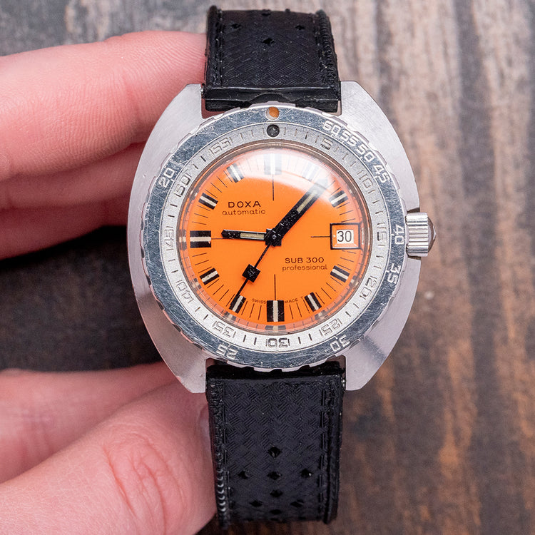 1967 Doxa 'SUB 300 No-T' Professional Orange 'Thin-Case'