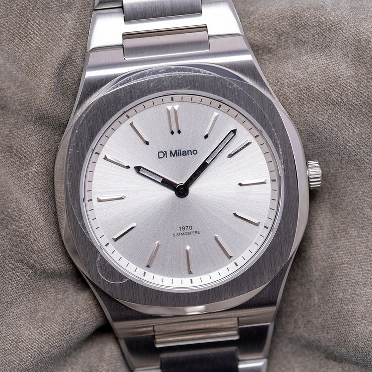2025 D1 Milano Ultra Thin 1970 Groovy Silver Quartz 39mm