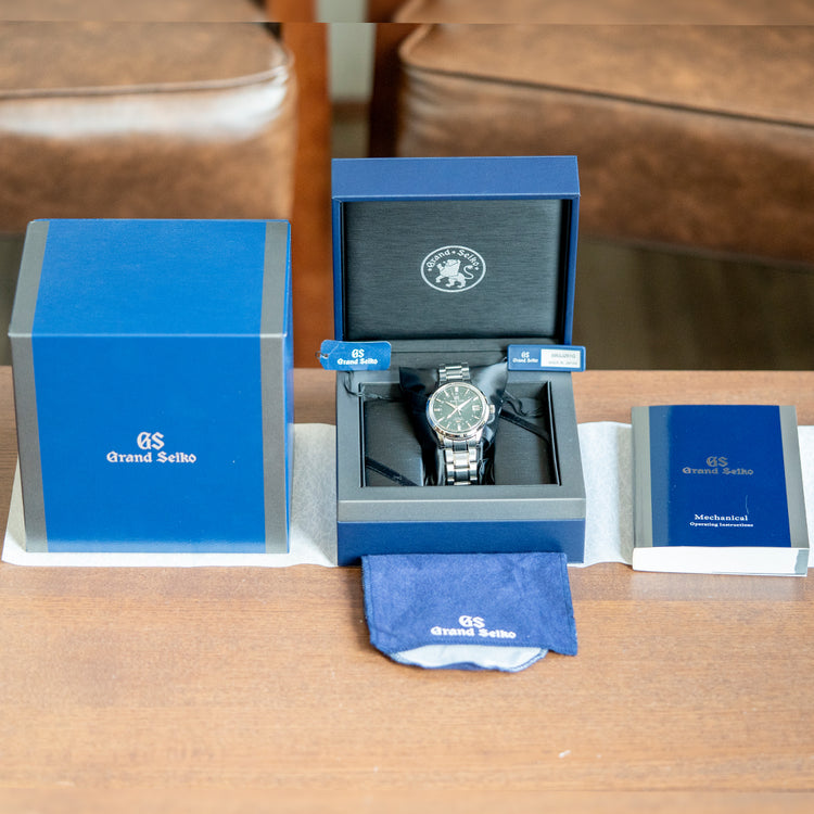2022 Grand Seiko Hi-Beat GMT Green Shunbun 39.5mm SBGJ251G