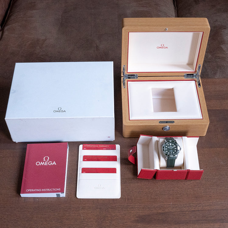 2022 Omega Seamaster 300M Co-Axial Green 210.32.42.20.10.001