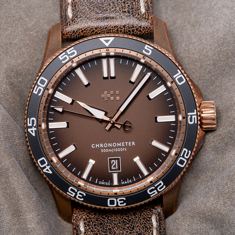 2025 Christopher Ward C60 Pro 300 Bronze Auto 42mm