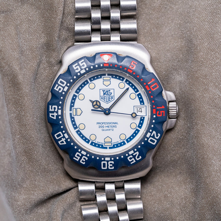 1990s TAG Heuer Professional Formula 1 White/Blue 35mm WA1219