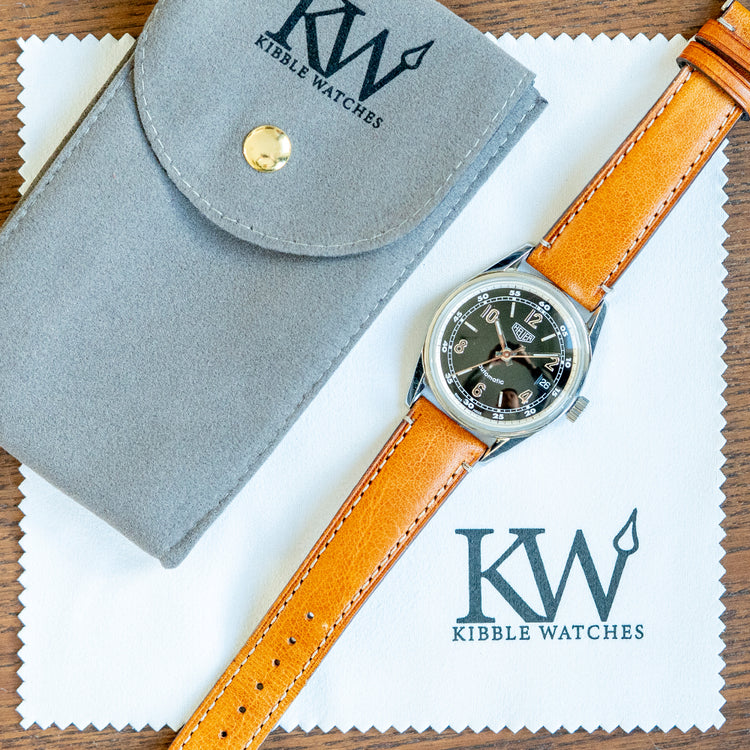 2000s TAG Heuer Carrera Automatic 1964 Re-Edition 35mm WS2111