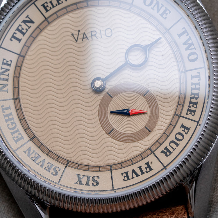 2025 Vario Navi Single Hand Sand Beige Compass 38mm