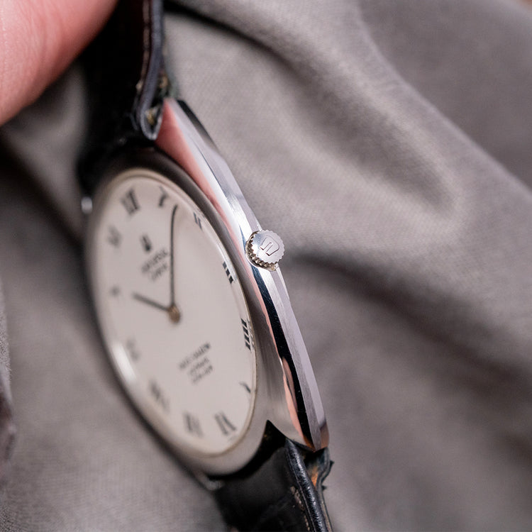 1970s Like-NOS Universal Geneve White Shadow Auto 35mm 866101