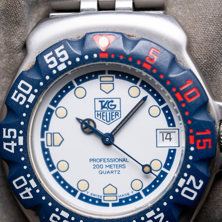 1990s TAG Heuer Professional Formula 1 White/Blue 35mm WA1219