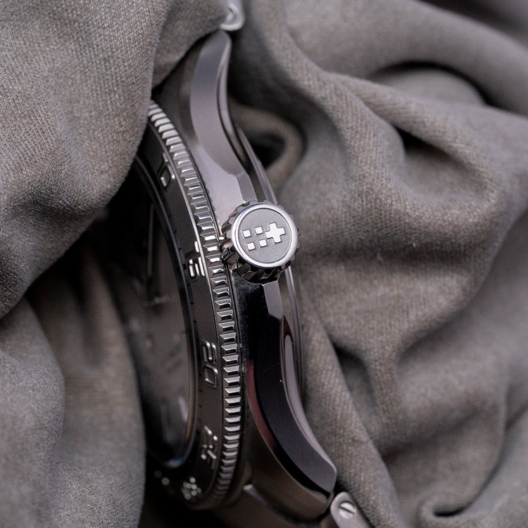 2024 Christopher Ward C60 Atoll 300 Shark White 40mm