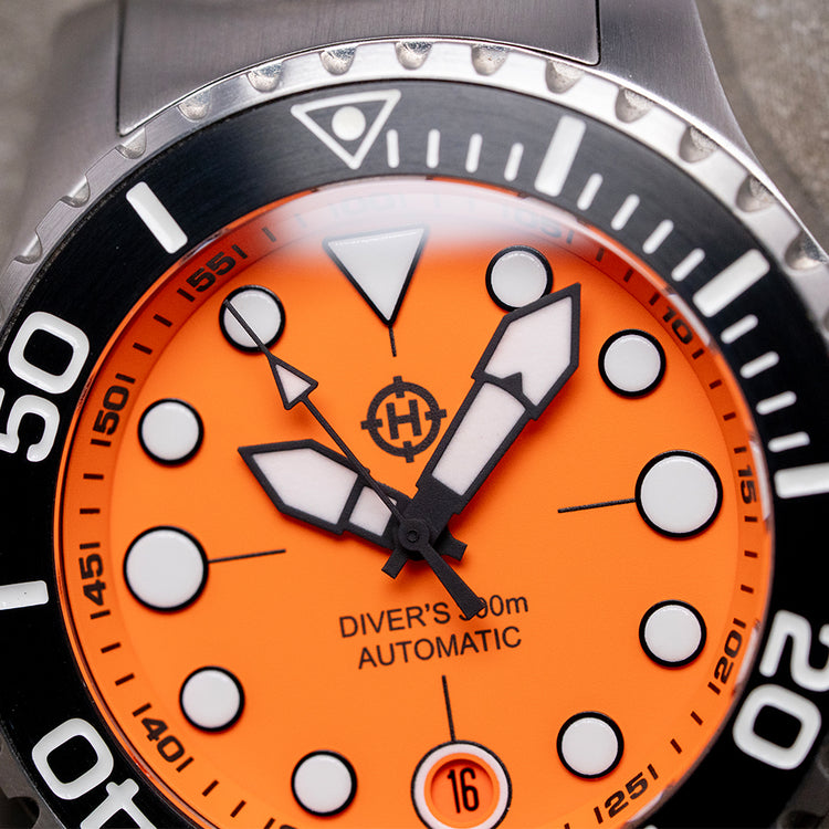 2020 Helm Komodo Automatic Orange 300M Diver 40mm